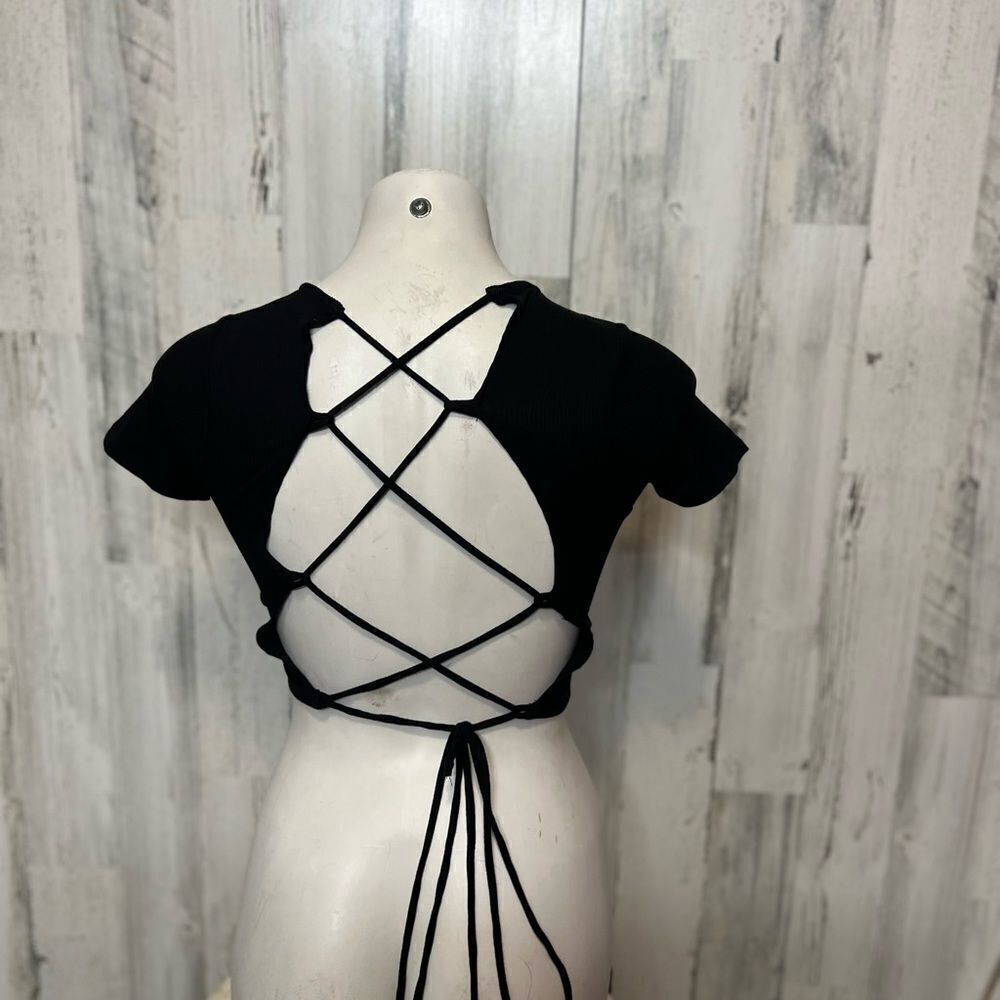 Crop top  - Picture 5 of 6